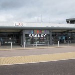 Ankunft am Flughafen Exeter